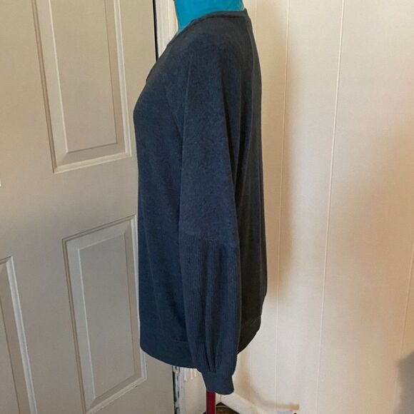 Cherish Oversized Long Sleeve Pullover Tunic Top Womens Size S - Picture 4 of 10